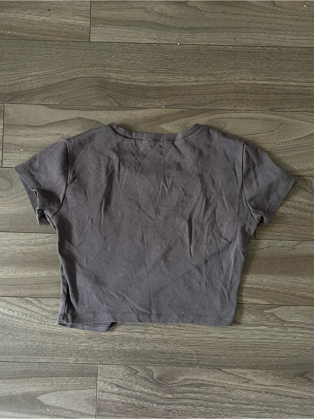 garage graphic crop top - Picture 2 of 3